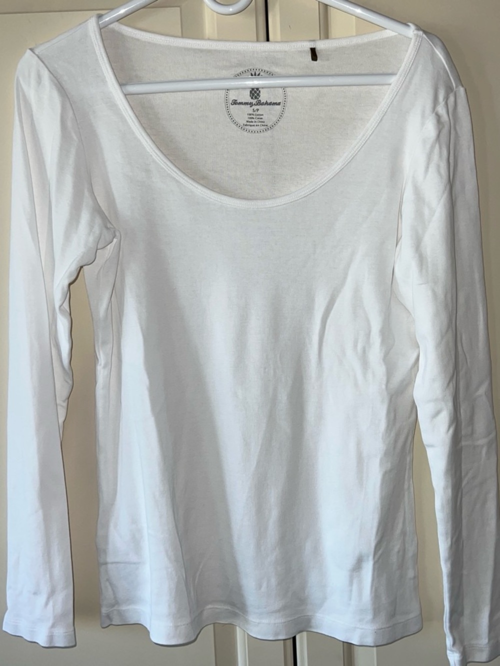 Tommy Bahama White Long Sleeve Scoop Neck Tee